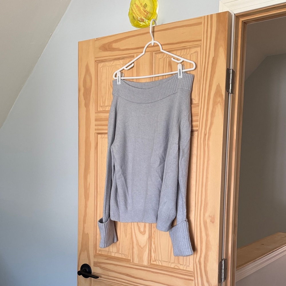 Club Monaco Light Gray Off-the-Shoulder Sweater